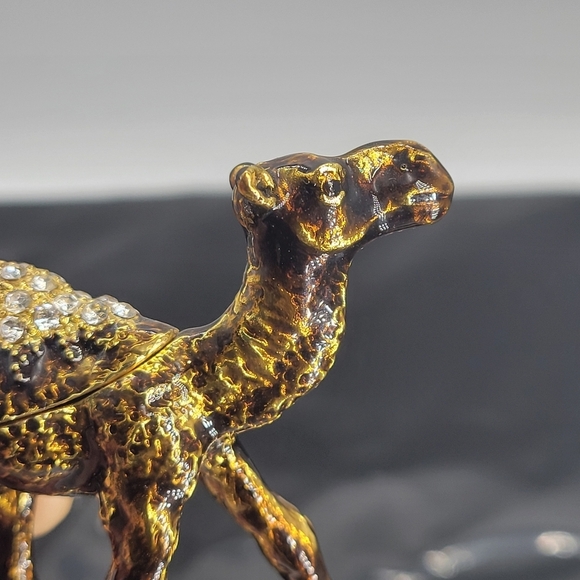 Rare Miniauture Camel Bejeweled Gold & Enamel Camel Trinket VTG W/Clear Stones - Picture 5 of 10